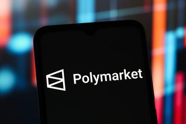 Polymarket的定价错了？200个AI代理模拟危机给出意外答案