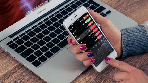 ETH大回调，DeFi集体跳水，要不要上车DeFi?