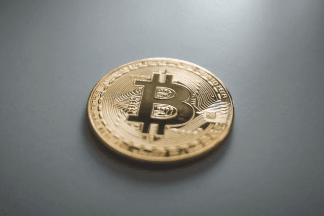PSE Trading：比特币ETF虚假，但乐观情绪真实