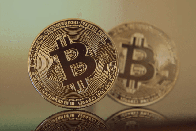 7月加密市场回顾：ETH ETF上线失利，SOL逆势上涨，XRP领跑7月涨幅