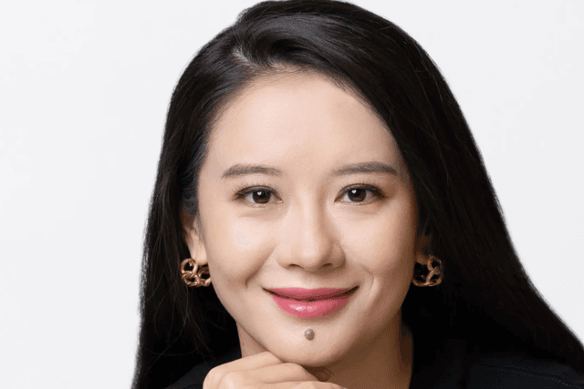 《财富》专访何一:从井边女孩到加密女王,亲述币安生死劫与她的首席客服哲学