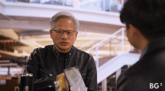 黄仁勋下场「救市」:力挺CoreWeave,直指「AI算力全靠两家实验室买单」是巨大误读